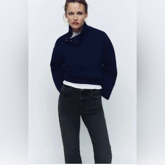 Zara Black High Rise Flared Slitted Leg Jeans - Picture 4 of 6